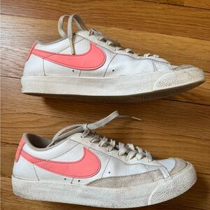 Nike Blazers Hot Pink girls 7Y